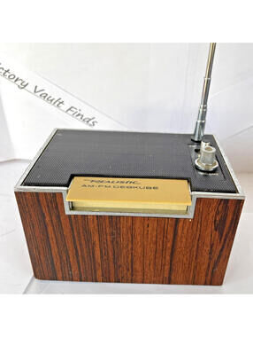 Vintage Realistic Weather radio Cube by Radio Shack Model 12-184 9v Am/FM